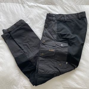 Fjallraven Men's Vidda Pro Trekking Trousers 32" waist 30" inseam in Black/Grey